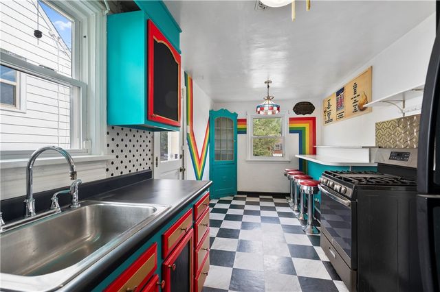 708 Crysler Street, Brookline, PA 15226