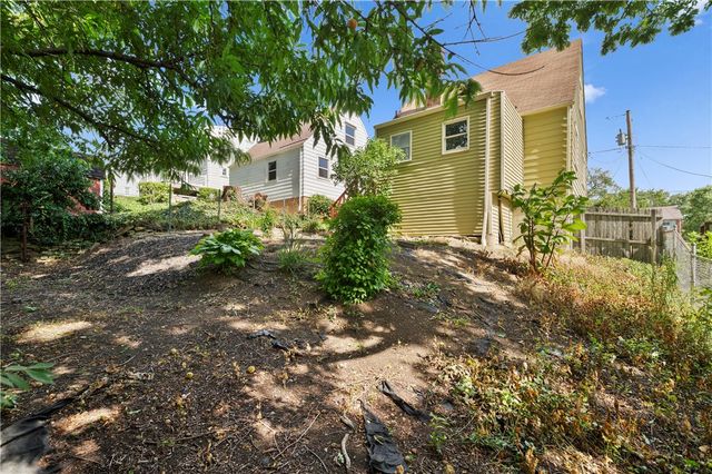 708 Crysler Street, Brookline, PA 15226