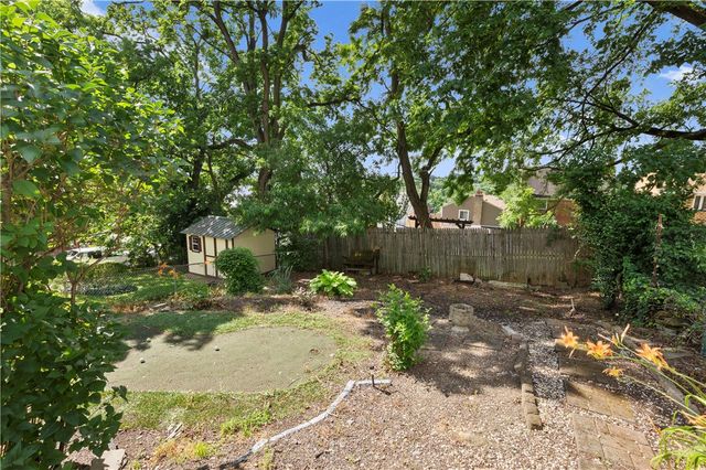 708 Crysler Street, Brookline, PA 15226