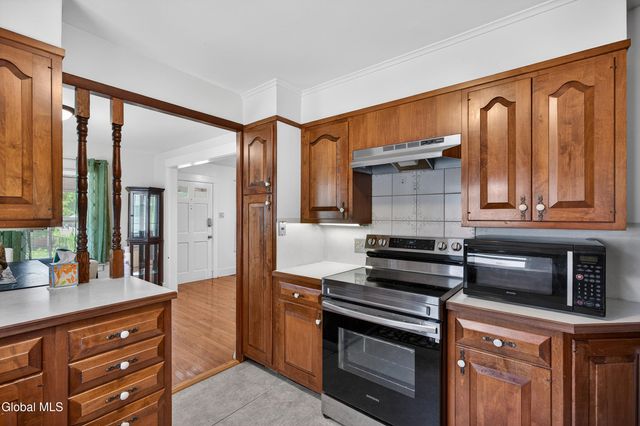 1463 Dalton Drive, Schenectady, NY 12308