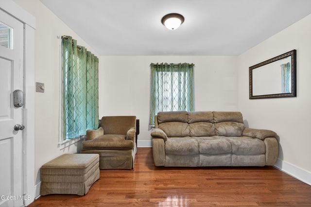 1463 Dalton Drive, Schenectady, NY 12308