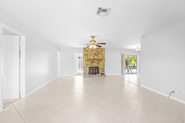 2512 Lone Pine Road, Palm Beach Gardens, FL 33410