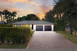 2512 Lone Pine Road, Palm Beach Gardens, FL 33410