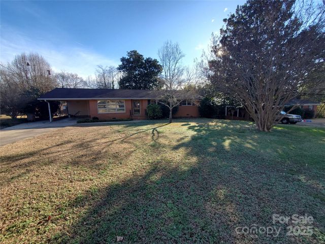 1303 Hunt Street, Shelby, NC 28152