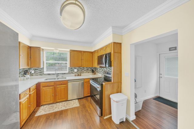 1350 Riverside Circle Unit 1, Wellington, FL 33414