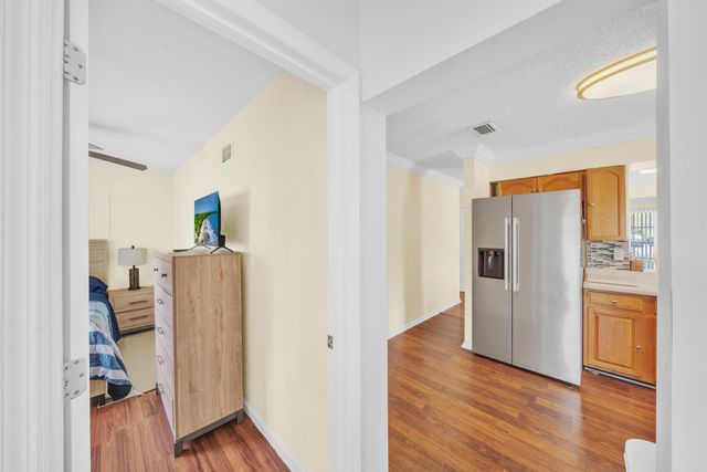 1350 Riverside Circle Unit 1, Wellington, FL 33414