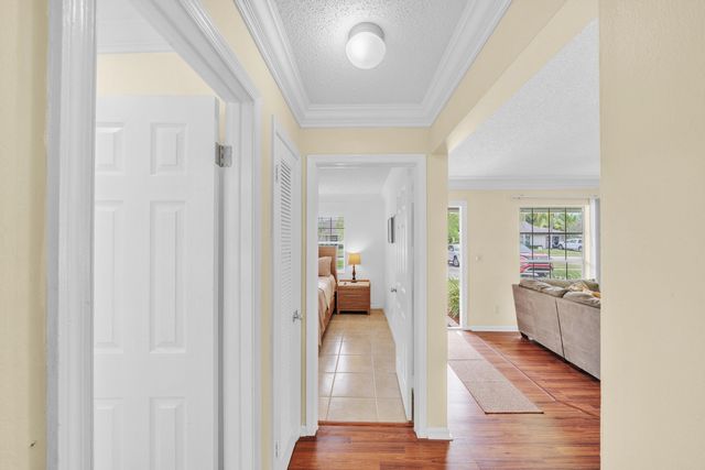 1350 Riverside Circle Unit 1, Wellington, FL 33414