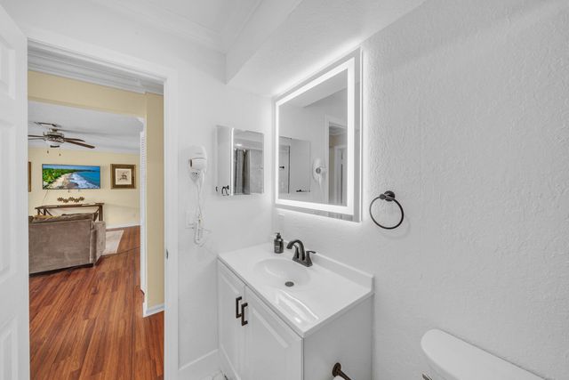 1350 Riverside Circle Unit 1, Wellington, FL 33414