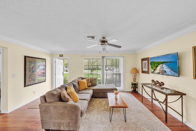 1350 Riverside Circle Unit 1, Wellington, FL 33414
