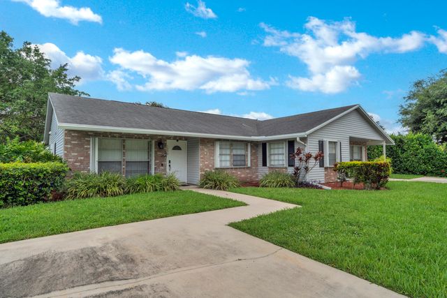 1350 Riverside Circle Unit 1, Wellington, FL 33414