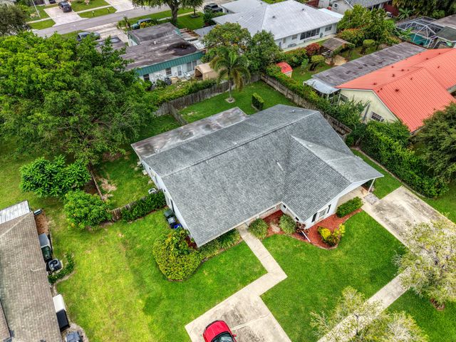 1350 Riverside Circle Unit 1, Wellington, FL 33414
