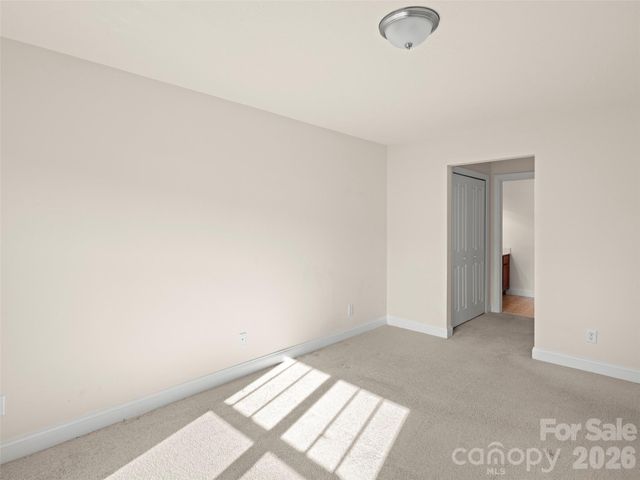 123 Foxden Drive 201, Fletcher, NC 28732