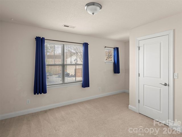 123 Foxden Drive 201, Fletcher, NC 28732