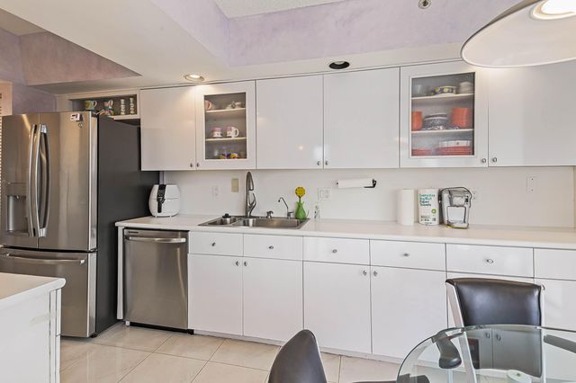5301 FOUNTAINS Drive S 501, Lake Worth, FL 33467