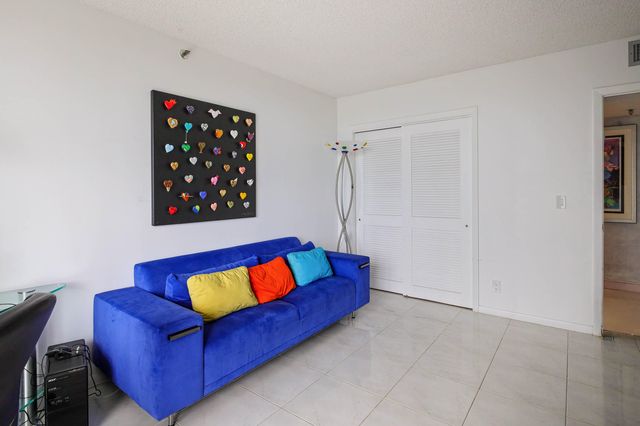 5301 FOUNTAINS Drive S 501, Lake Worth, FL 33467