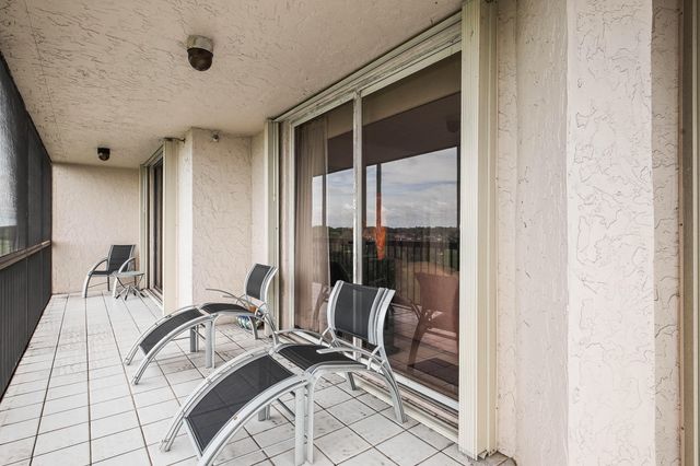 5301 FOUNTAINS Drive S 501, Lake Worth, FL 33467