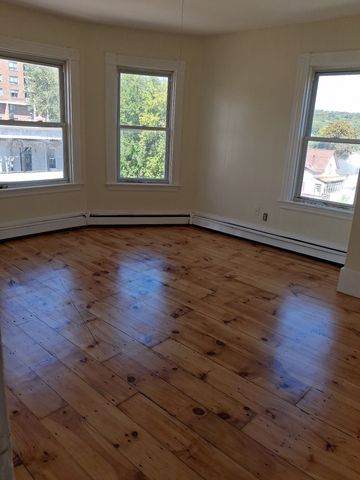 131 Clarendon 3, Fitchburg, MA 01420