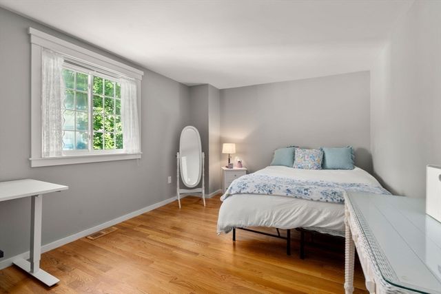 26 Denmark 26, Needham, MA 02492