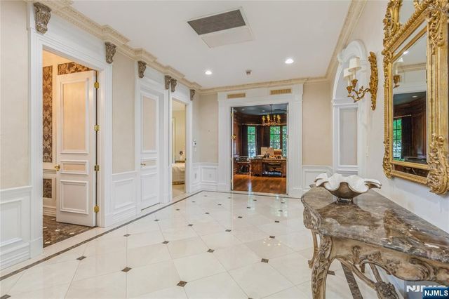 128 Huyler Landing Road, Cresskill, NJ 07626