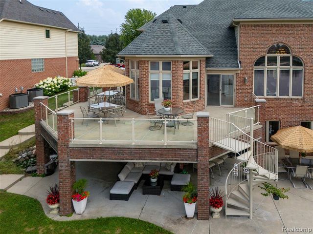 52455 Indian Summer Drive, Chesterfield, MI 48051