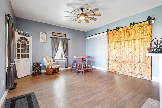 213 N Broadway St, Blanchester, OH 45107