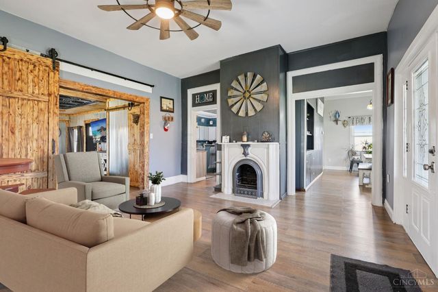 213 N Broadway St, Blanchester, OH 45107