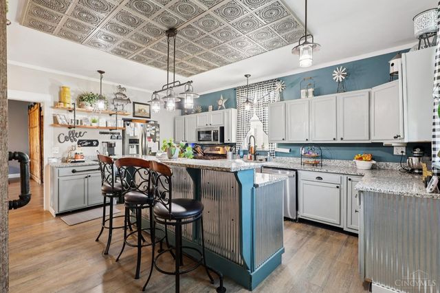 213 N Broadway St, Blanchester, OH 45107