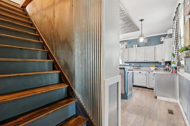 213 N Broadway St, Blanchester, OH 45107