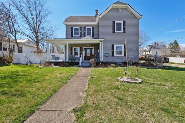 213 N Broadway St, Blanchester, OH 45107