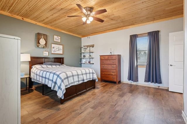 213 N Broadway St, Blanchester, OH 45107