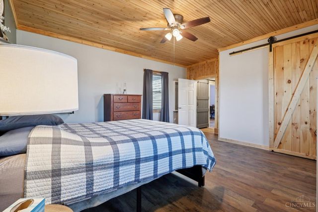 213 N Broadway St, Blanchester, OH 45107