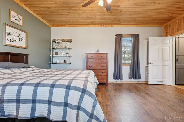 213 N Broadway St, Blanchester, OH 45107