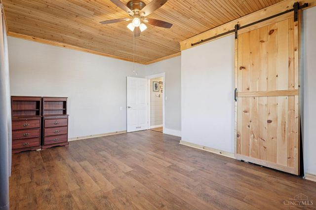 213 N Broadway St, Blanchester, OH 45107