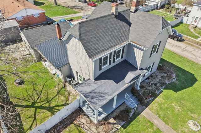 213 N Broadway St, Blanchester, OH 45107