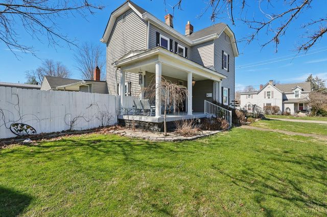 213 N Broadway St, Blanchester, OH 45107