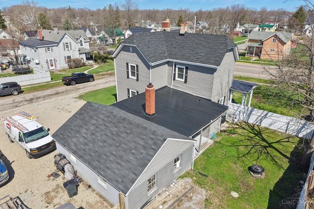 213 N Broadway St, Blanchester, OH 45107