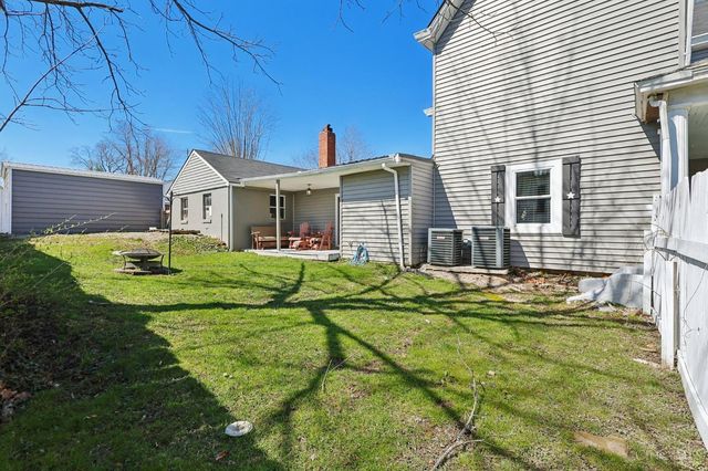 213 N Broadway St, Blanchester, OH 45107