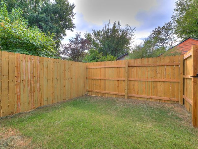 64 N Gillette Avenue, Tulsa, OK 74110