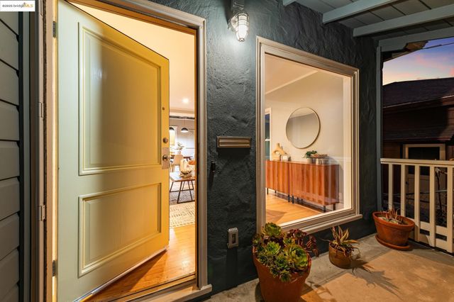 1804 San Benito St, Richmond, CA 94804