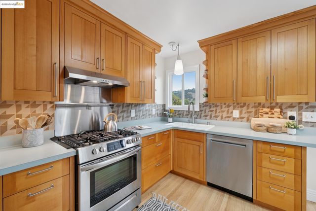 1804 San Benito St, Richmond, CA 94804