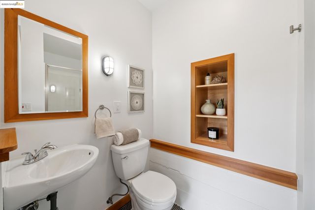 1804 San Benito St, Richmond, CA 94804