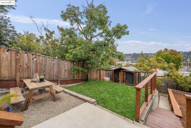 1804 San Benito St, Richmond, CA 94804