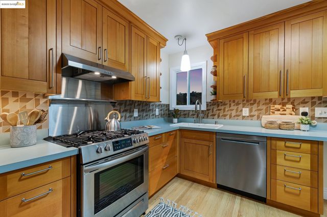 1804 San Benito St, Richmond, CA 94804