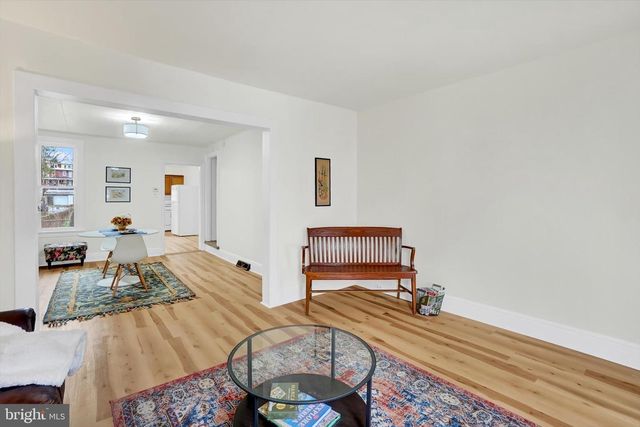 1147 E KING ST, York, PA 17403