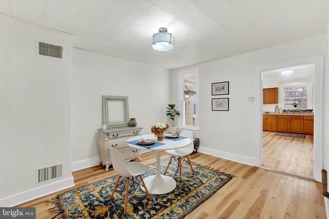 1147 E KING ST, York, PA 17403