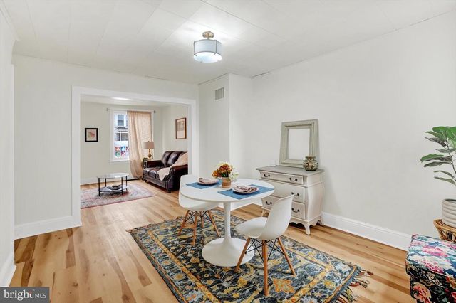 1147 E KING ST, York, PA 17403