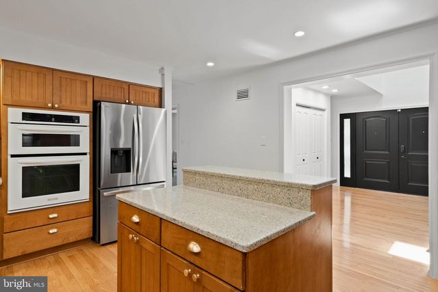 3525 W SCHOOL HOUSE LN, Philadelphia, PA 19129