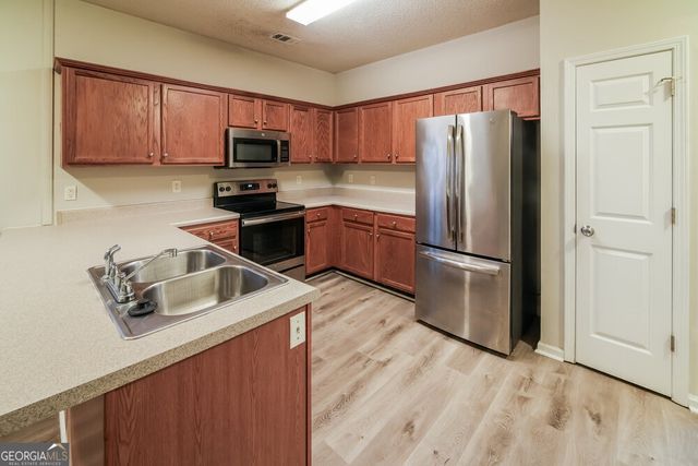 202 Oakwood Place, Villa Rica, GA 30180