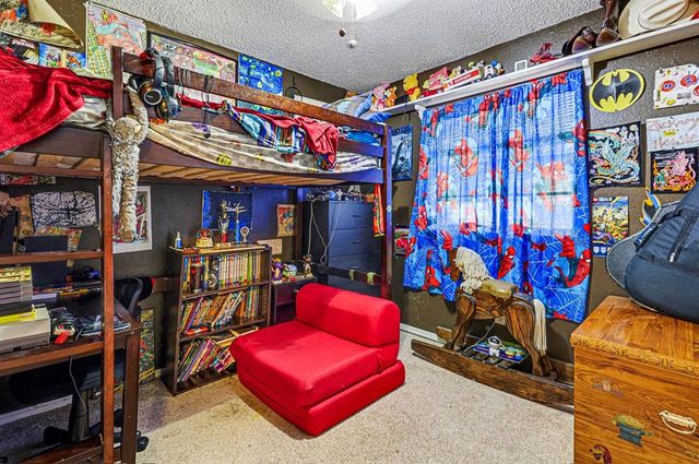 1040 NW 10th Street, Moore, OK 73160