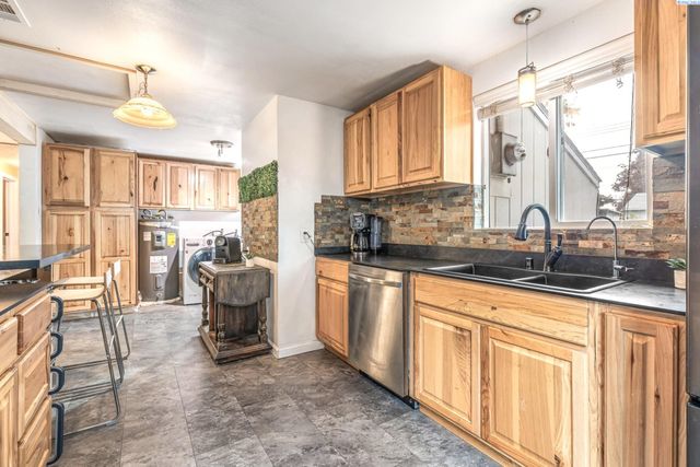 1509 Potter Ave, Richland, WA 99354